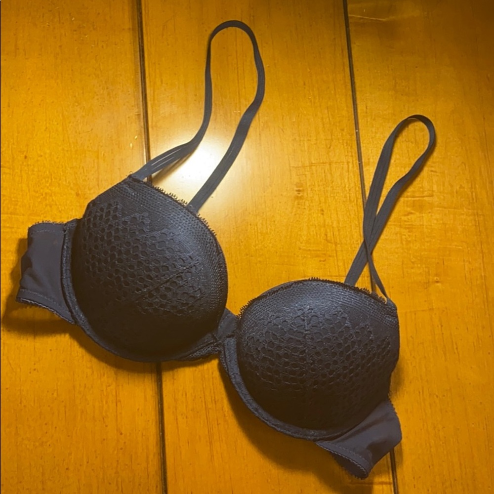 DKNY Sheer Lace Push-Up Bra Sz: 34B
